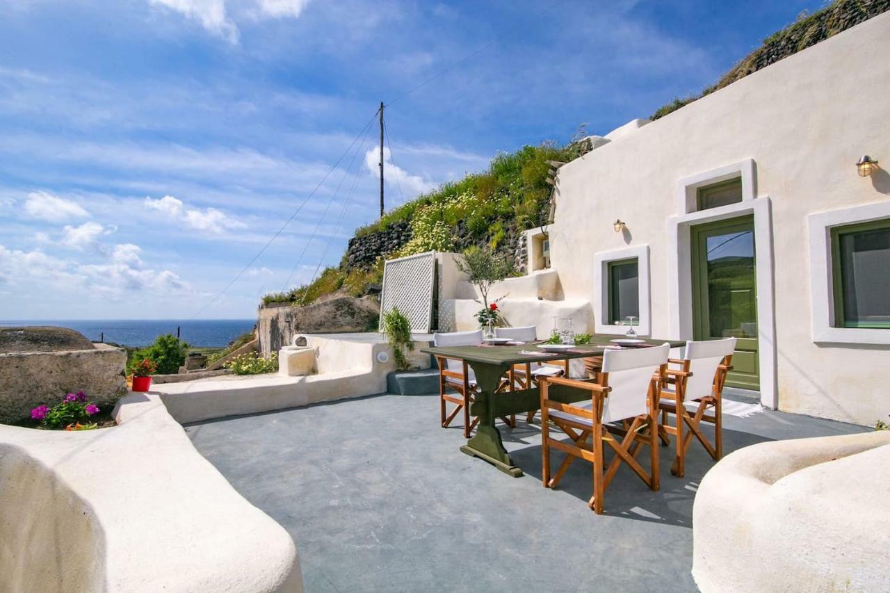 Agrilia Secluded Cave House Villa Тирасия Екстериор снимка