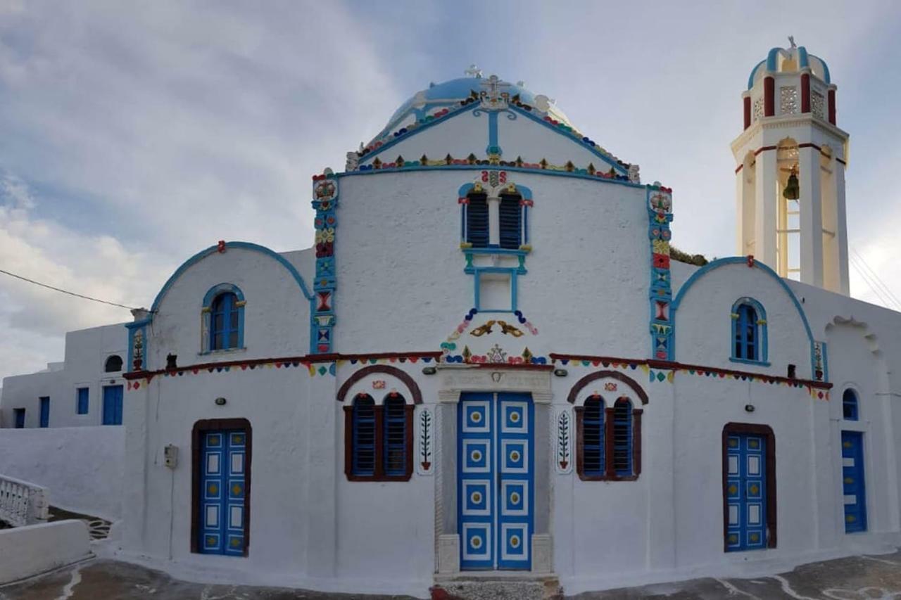 Agrilia Secluded Cave House Villa Тирасия Екстериор снимка