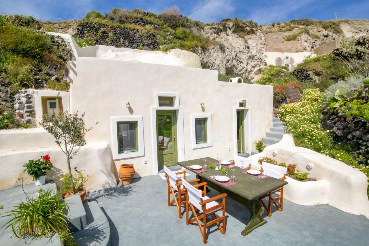 Agrilia Secluded Cave House Villa Тирасия Екстериор снимка