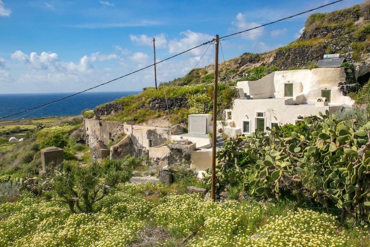 Agrilia Secluded Cave House Villa Тирасия Екстериор снимка
