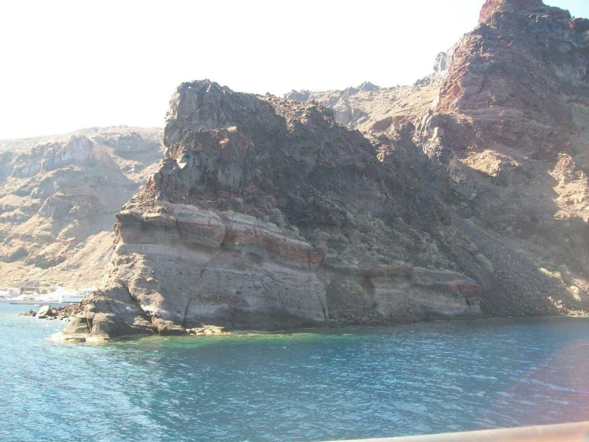Agrilia Secluded Cave House Villa Тирасия Екстериор снимка