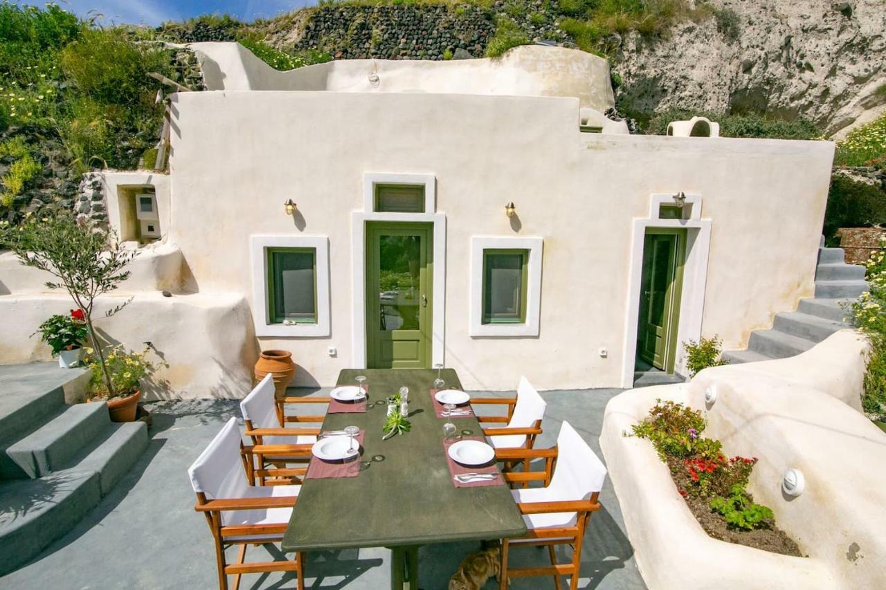 Agrilia Secluded Cave House Villa Тирасия Екстериор снимка